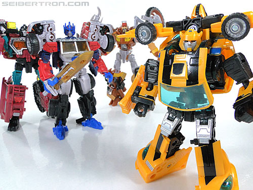 Transformers Reveal The Shield Bumblebee (Image #111 of 141)