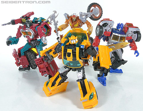 Transformers Reveal The Shield Bumblebee (Image #113 of 141)