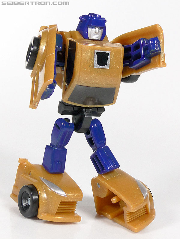 Transformers Reveal The Shield Gold Bumblebee (Image #64 of 100)