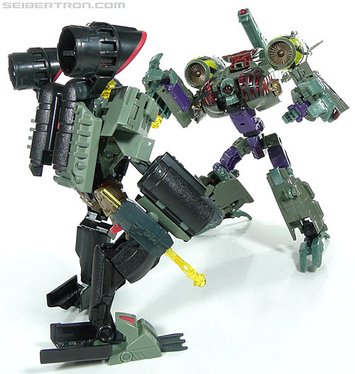 Transformers Reveal The Shield Lugnut (Image #105 of 107)
