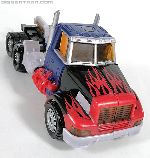 Transformers Reveal The Shield Optimus Prime (G2) (Image #17 of 137)