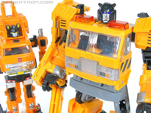 Transformers Reveal The Shield Solar Storm Grappel (Grapple) (Image #102 of 149)
