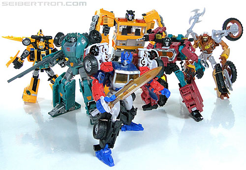 Transformers Reveal The Shield Solar Storm Grappel (Grapple) (Image #136 of 149)