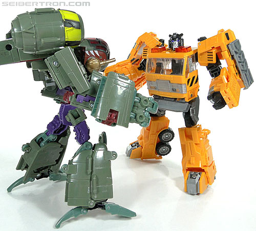 Transformers Reveal The Shield Solar Storm Grappel (Grapple) (Image #140 of 149)