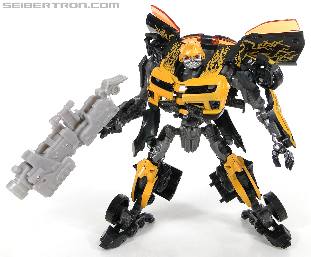 Transformers Dark of the Moon Cyberfire Bumblebee (Bumblebee) (Image #110 of 138)