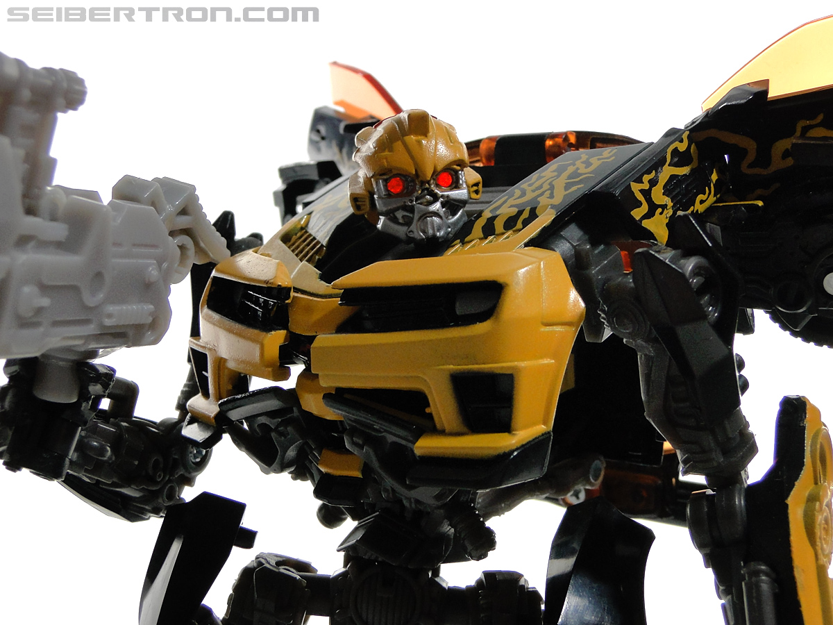 Transformers Dark of the Moon Cyberfire Bumblebee (Bumblebee) (Image #116 of 138)