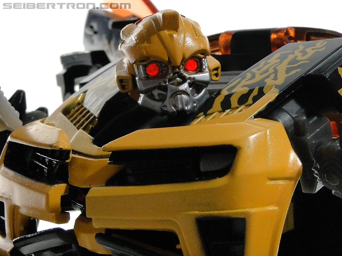 Transformers Dark of the Moon Cyberfire Bumblebee (Bumblebee) (Image #117 of 138)