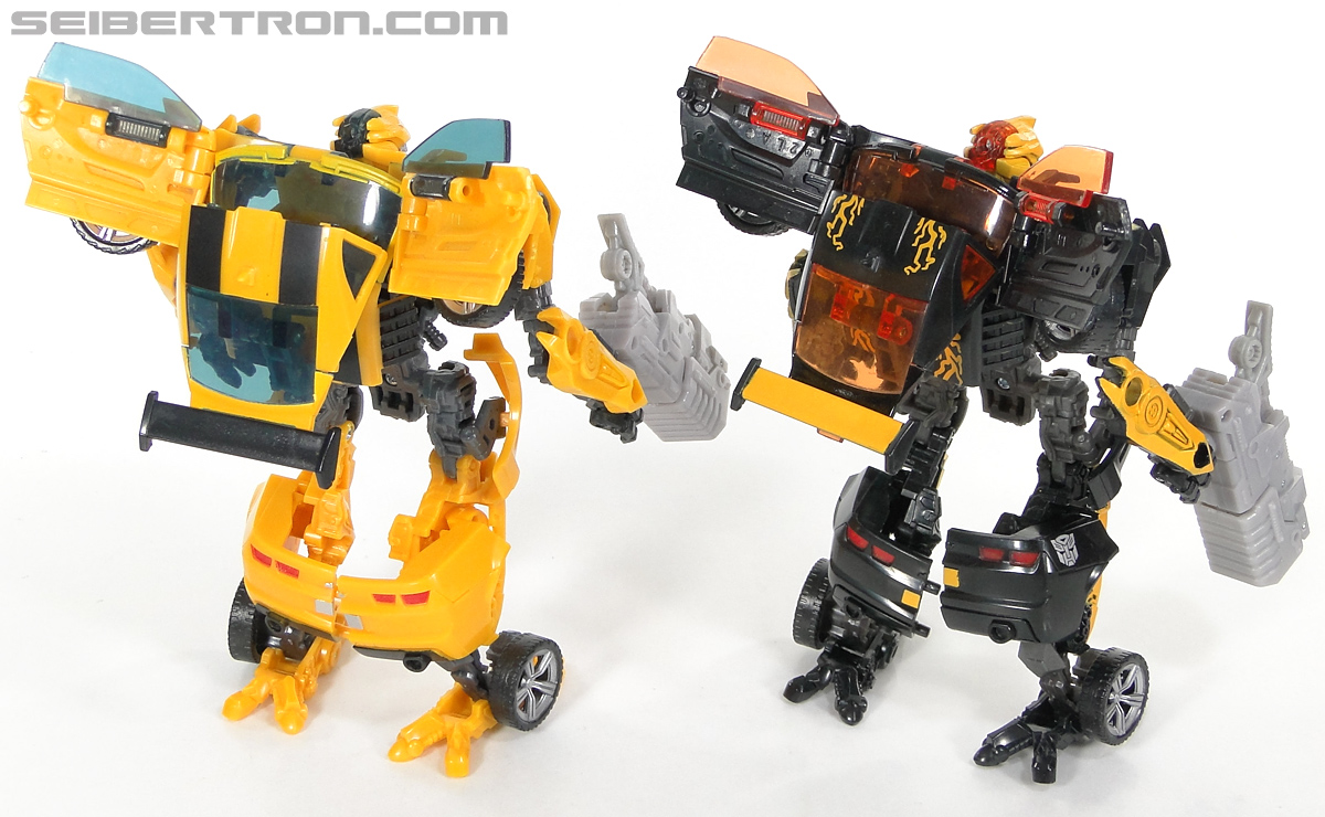 Transformers Dark of the Moon Cyberfire Bumblebee (Bumblebee) (Image #132 of 138)