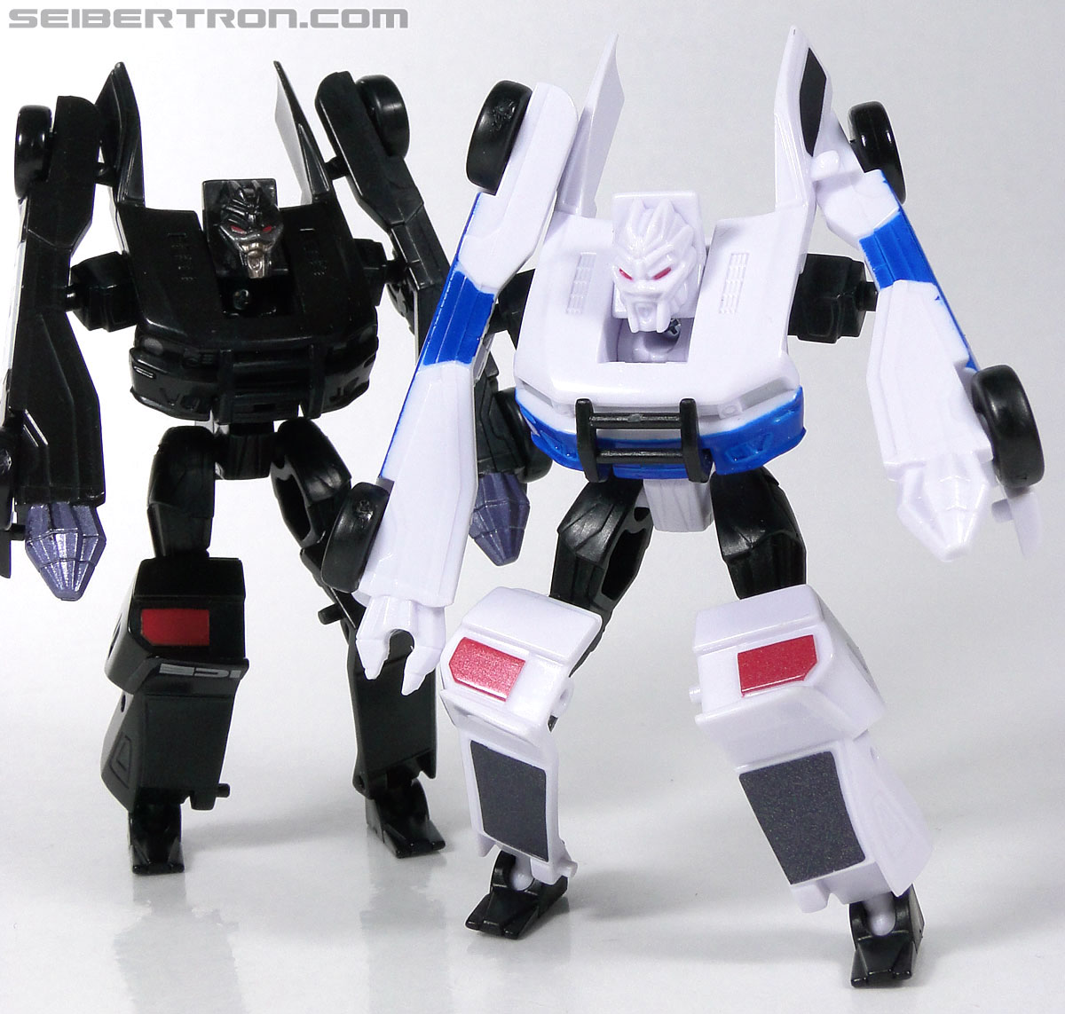 Transformers Dark of the Moon Barricade (Image #93 of 111)
