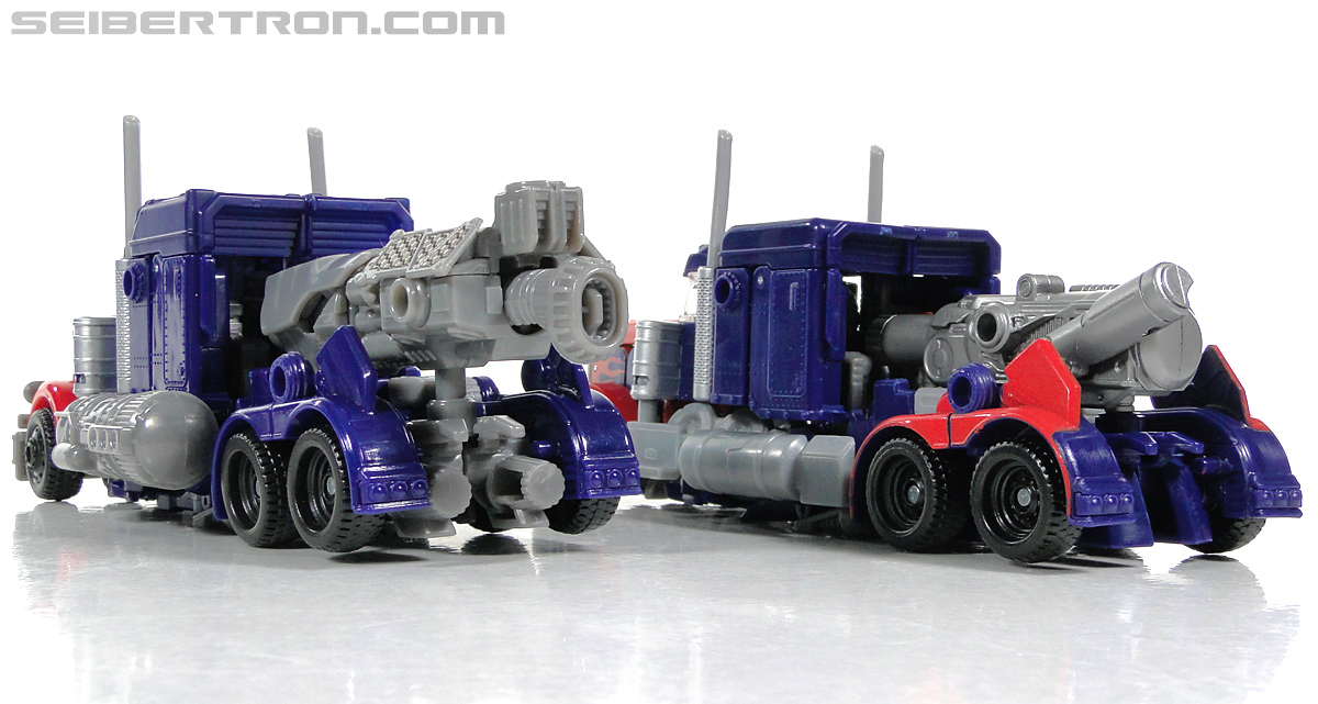 Transformers Dark of the Moon Optimus Prime with Mechtech Trailer (Image #85 of 248)