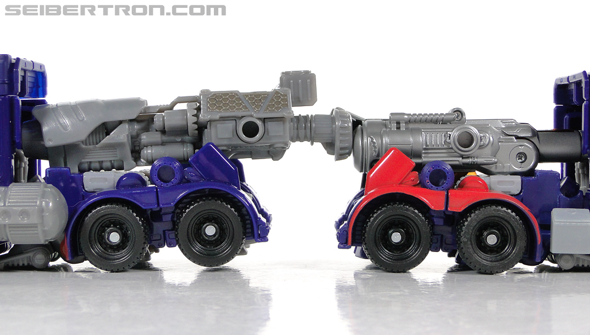 Transformers Dark of the Moon Optimus Prime with Mechtech Trailer (Image #88 of 248)