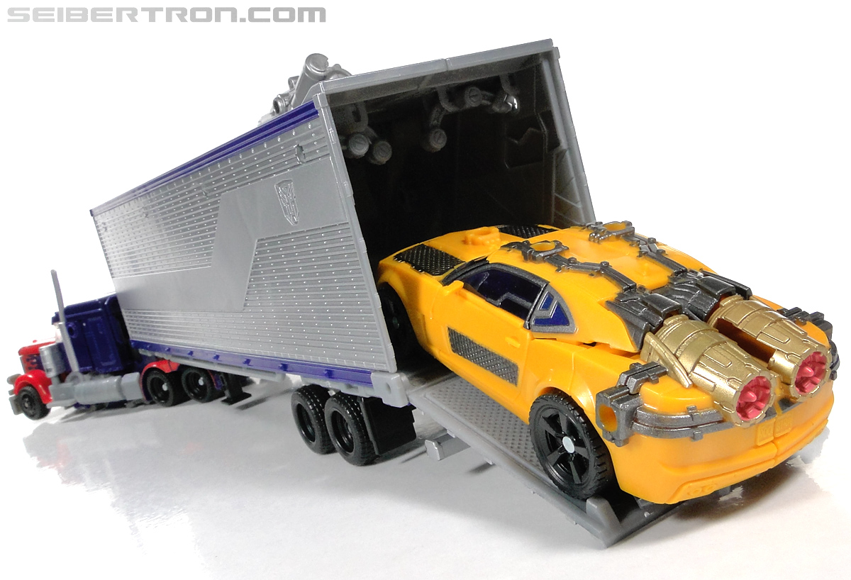 Transformers Dark of the Moon Optimus Prime with Mechtech Trailer (Image #102 of 248)