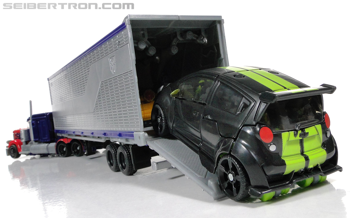 Transformers Dark of the Moon Optimus Prime with Mechtech Trailer (Image #103 of 248)