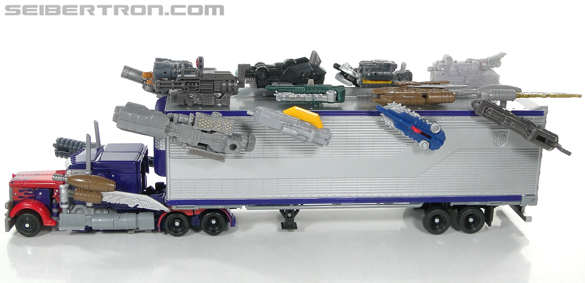 Transformers Dark of the Moon Optimus Prime with Mechtech Trailer (Image #109 of 248)