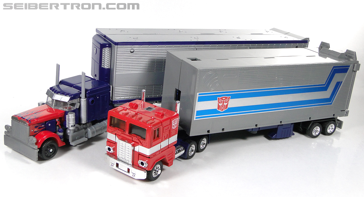 Transformers Dark of the Moon Optimus Prime with Mechtech Trailer (Image #116 of 248)