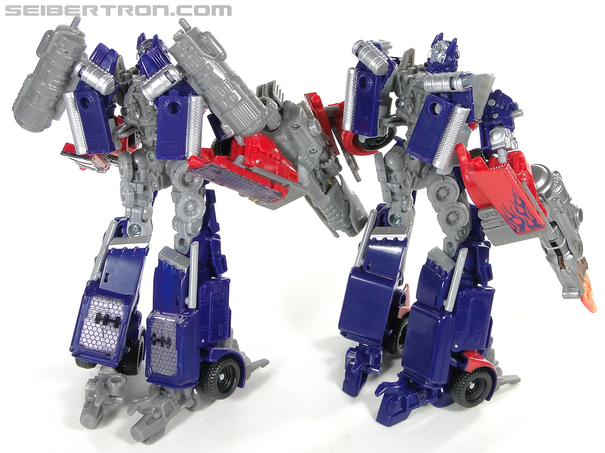 Transformers Dark of the Moon Optimus Prime with Mechtech Trailer (Image #208 of 248)