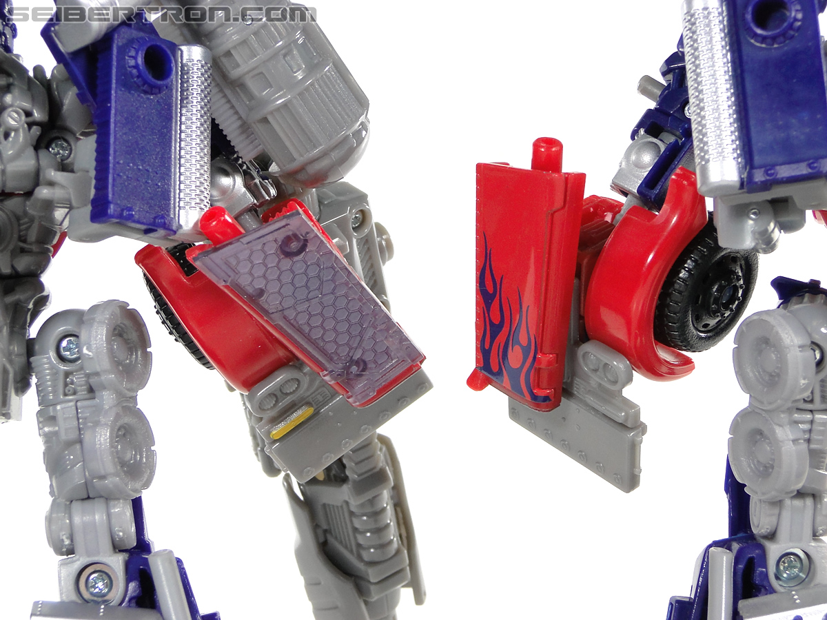 Transformers Dark of the Moon Optimus Prime with Mechtech Trailer (Image #212 of 248)