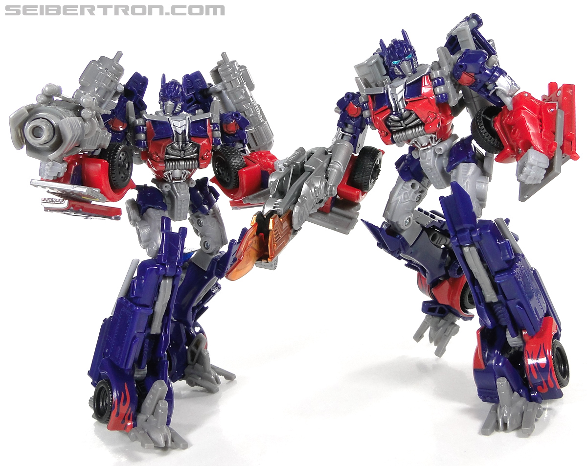 Transformers Dark of the Moon Optimus Prime with Mechtech Trailer (Image #216 of 248)