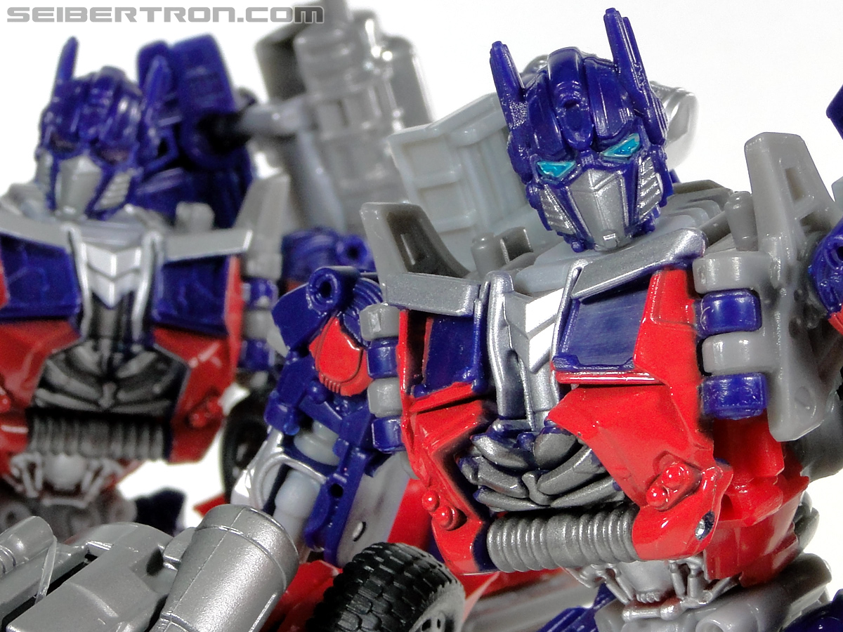 Transformers Dark of the Moon Optimus Prime with Mechtech Trailer (Image #220 of 248)
