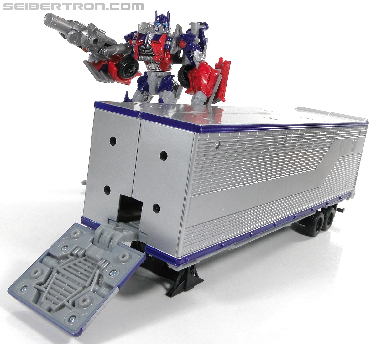 Transformers Dark of the Moon Optimus Prime with Mechtech Trailer (Image #231 of 248)