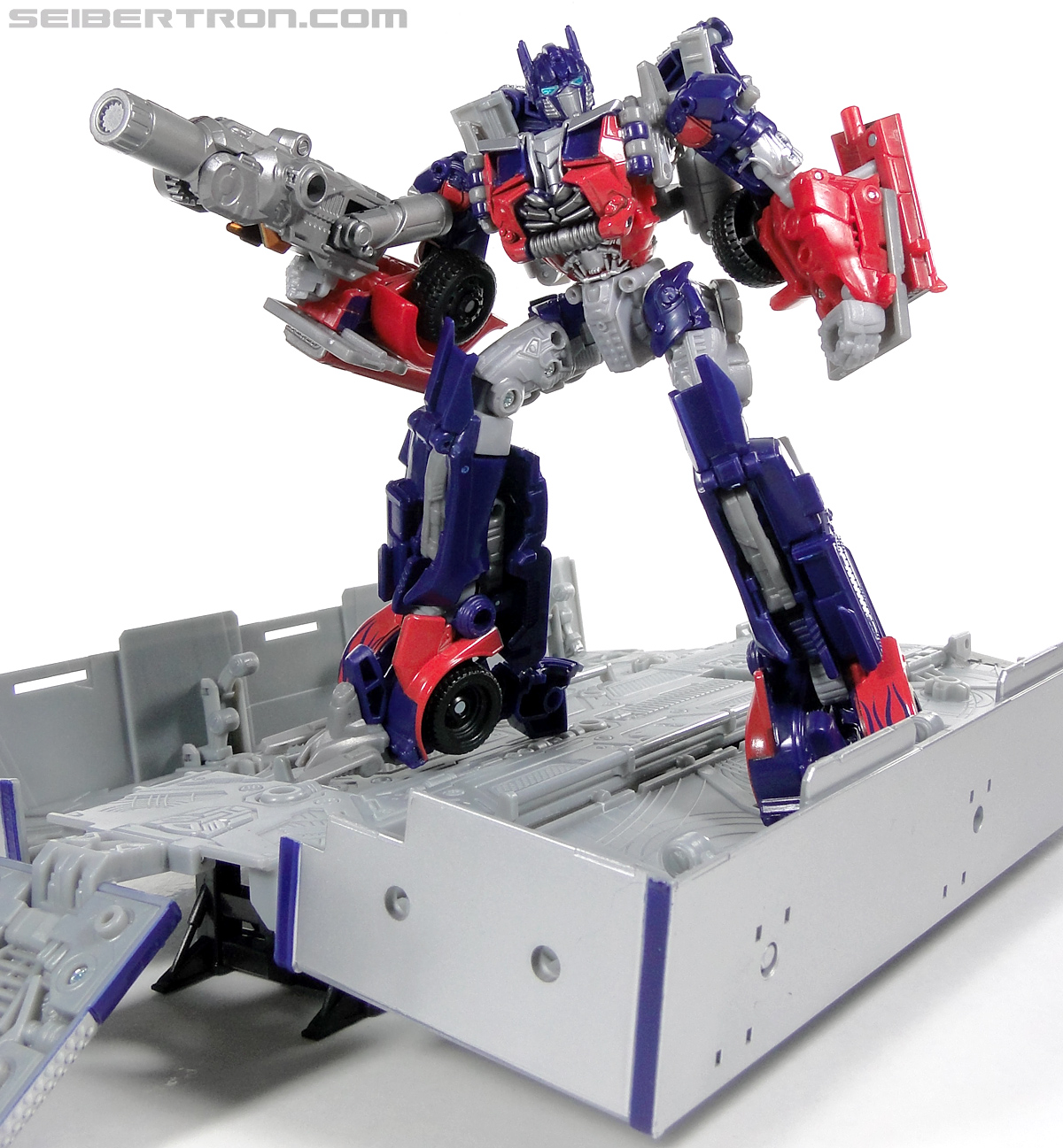 Transformers Dark of the Moon Optimus Prime with Mechtech Trailer (Image #233 of 248)