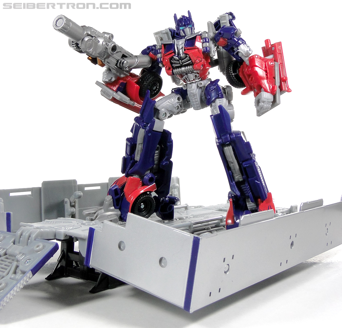 Transformers Dark of the Moon Optimus Prime with Mechtech Trailer (Image #234 of 248)