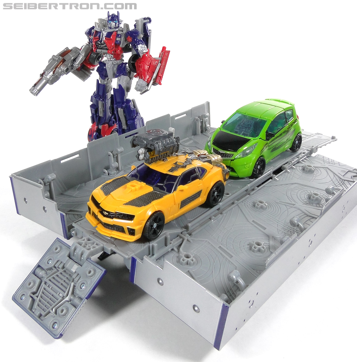 Transformers Dark of the Moon Optimus Prime with Mechtech Trailer (Image #235 of 248)
