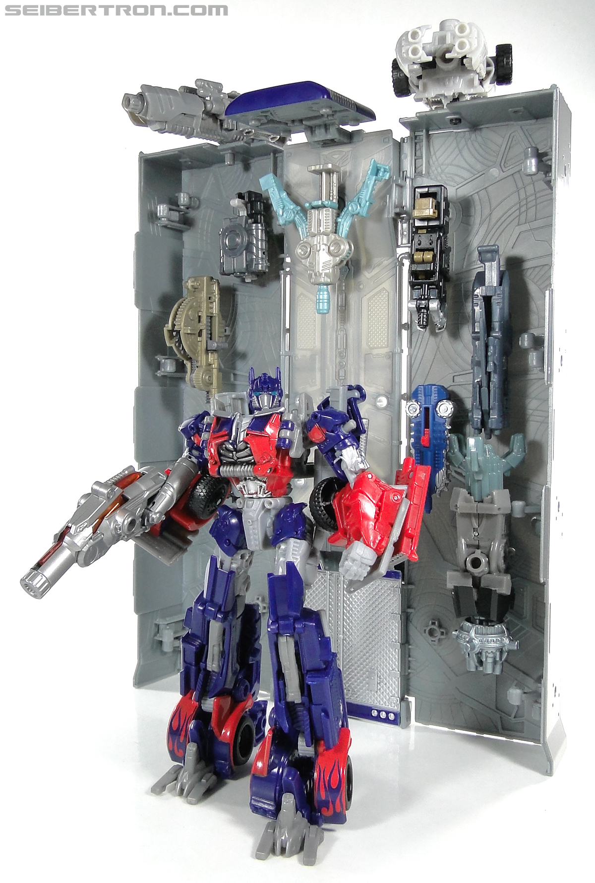 Transformers Dark of the Moon Optimus Prime with Mechtech Trailer (Image #239 of 248)