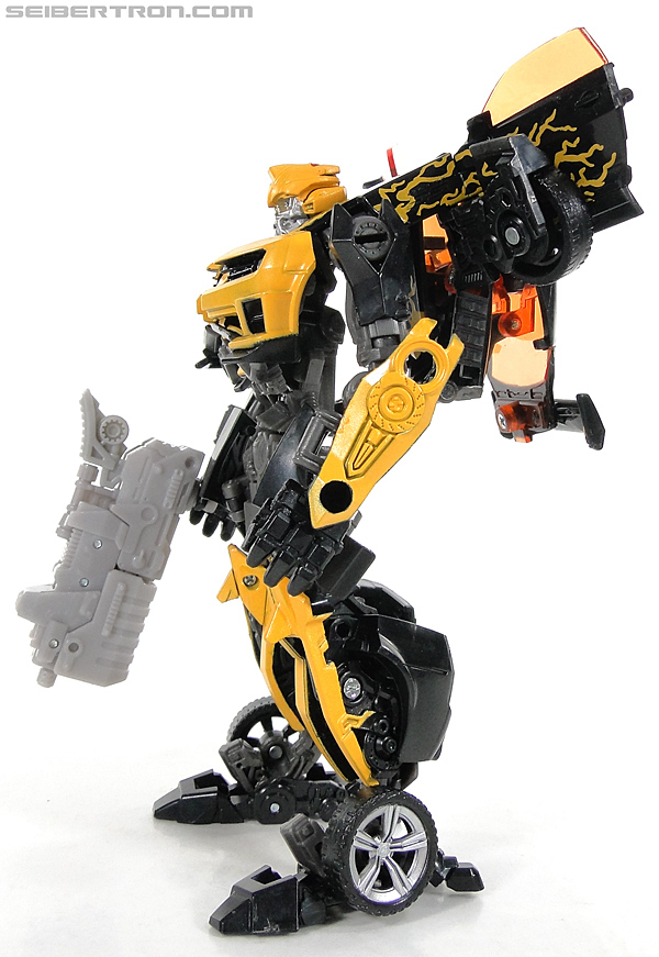 Transformers Dark of the Moon Cyberfire Bumblebee (Bumblebee) (Image #74 of 138)