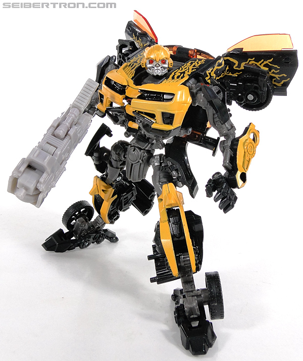 Transformers Dark of the Moon Cyberfire Bumblebee (Bumblebee) (Image #94 of 138)