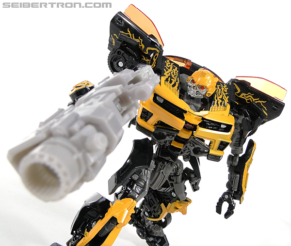 Transformers Dark of the Moon Cyberfire Bumblebee (Bumblebee) (Image #107 of 138)