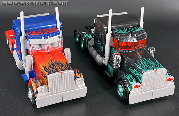 Transformers Dark of the Moon Jetwing Optimus Prime (Black Version) (Image #87 of 279)