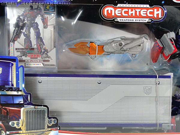 Transformers Dark of the Moon Optimus Prime with Mechtech Trailer (Image #3 of 248)