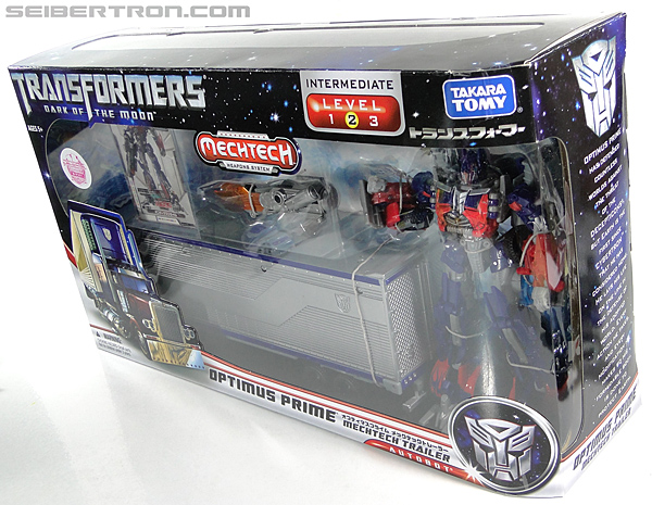 Transformers Dark of the Moon Optimus Prime with Mechtech Trailer (Image #21 of 248)