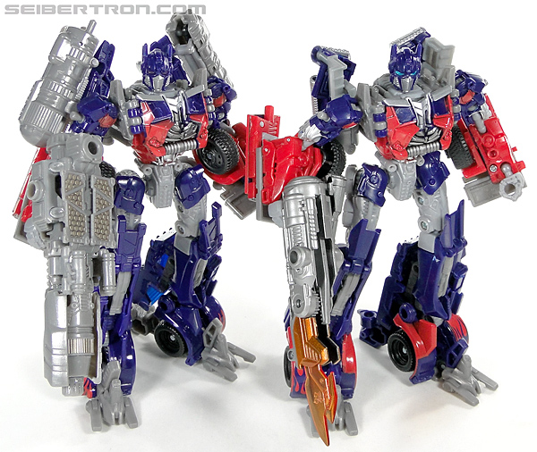 Transformers Dark of the Moon Optimus Prime with Mechtech Trailer (Image #206 of 248)