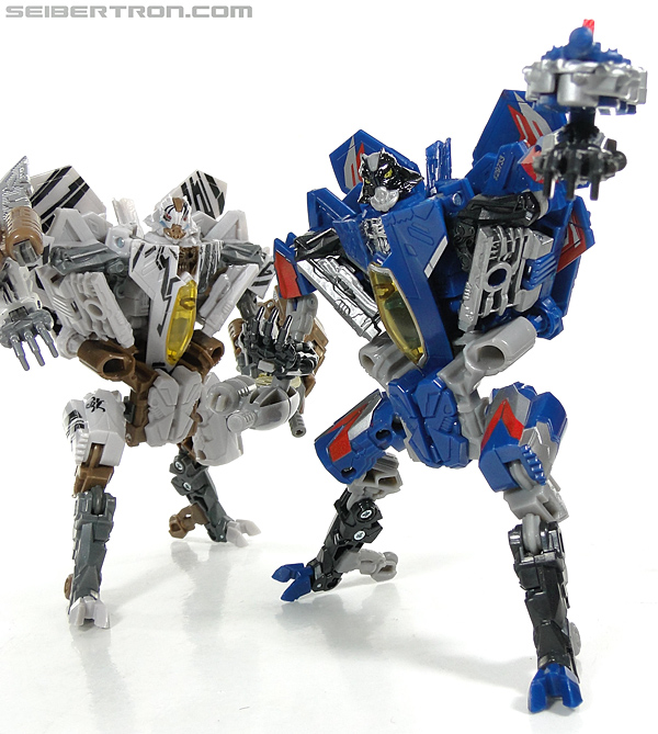 transformers thundercracker dark of the moon