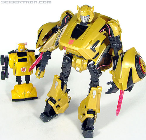 Transformers War For Cybertron Cybertronian Bumblebee (Image #138 of 145)