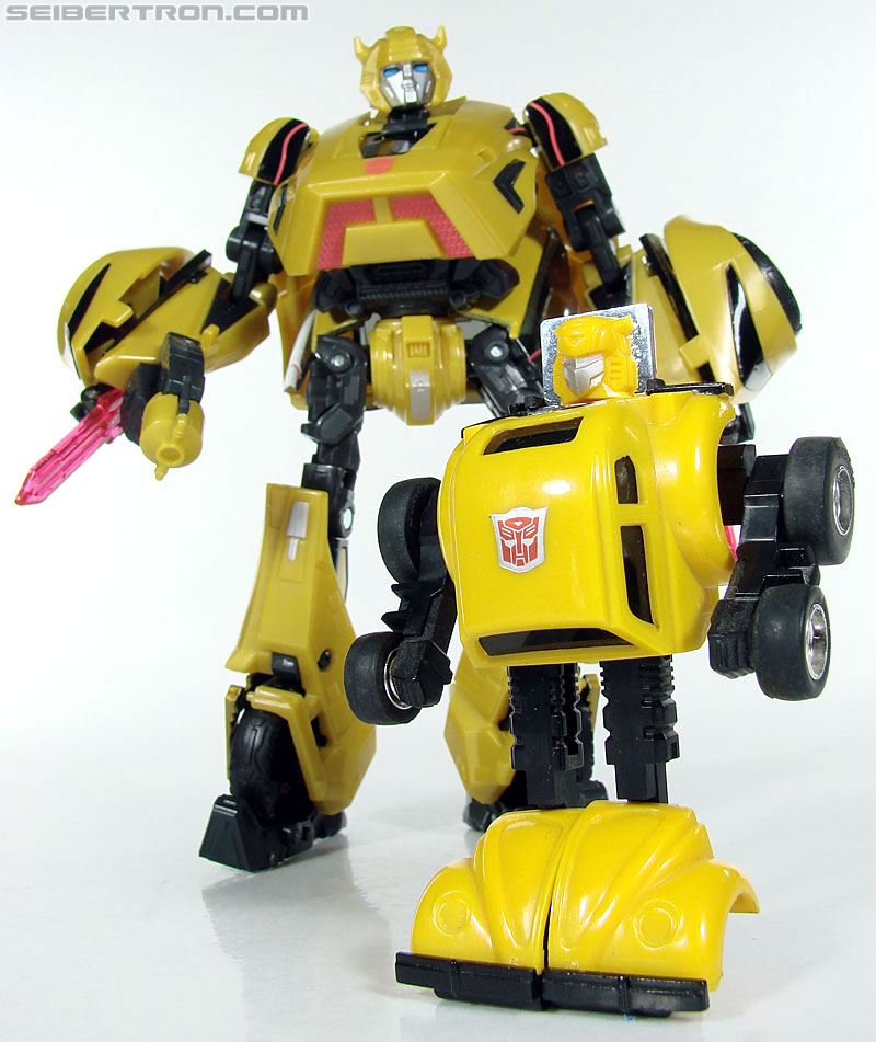 Transformers War For Cybertron Cybertronian Bumblebee (Image #136 of 145)