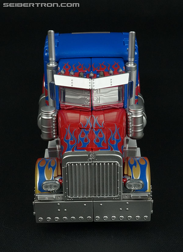 masterpiece optimus prime toys r us