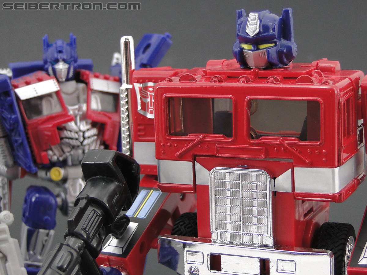 Transformers Chronicles Optimus Prime (G1) (Reissue) (Image #182 of 196)