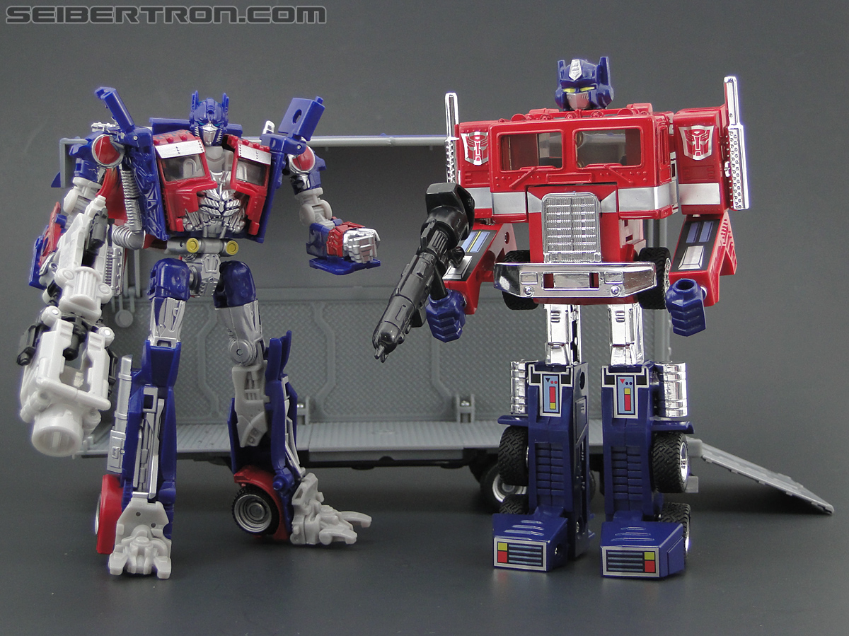 Transformers Chronicles Optimus Prime (G1) (Reissue) (Image #184 of 196)