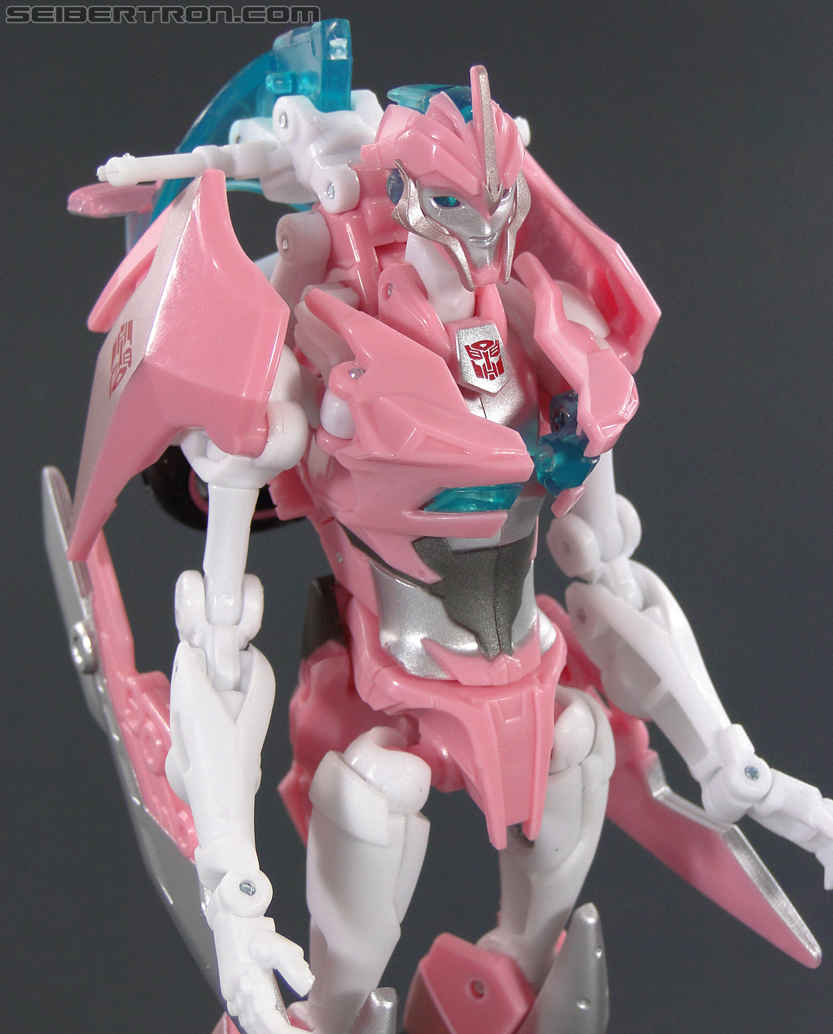Transformers Prime: First Edition Arcee (NYCC) (Image #57 of 127)