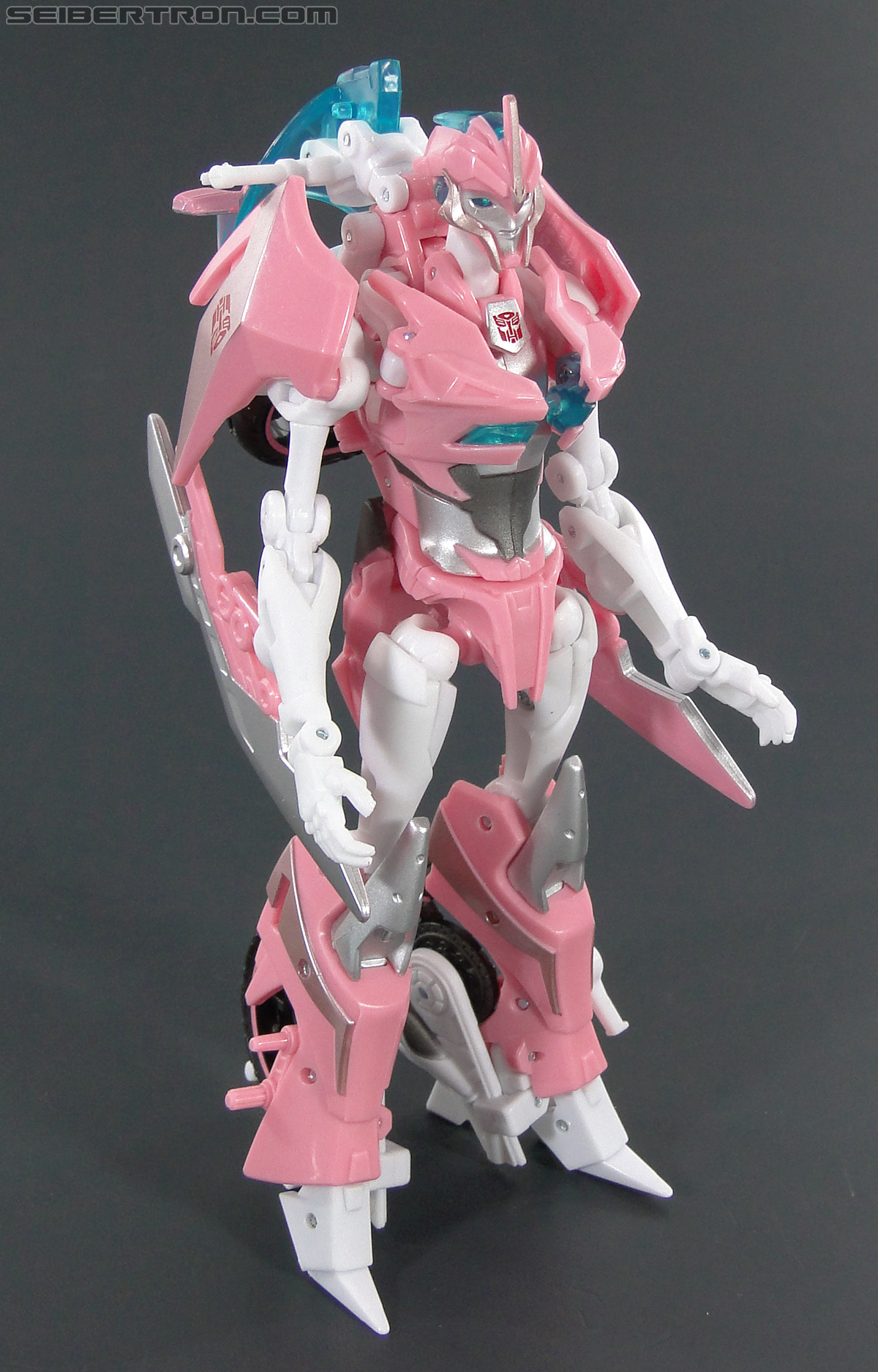 Transformers Prime: First Edition Arcee (NYCC) (Image #59 of 127)