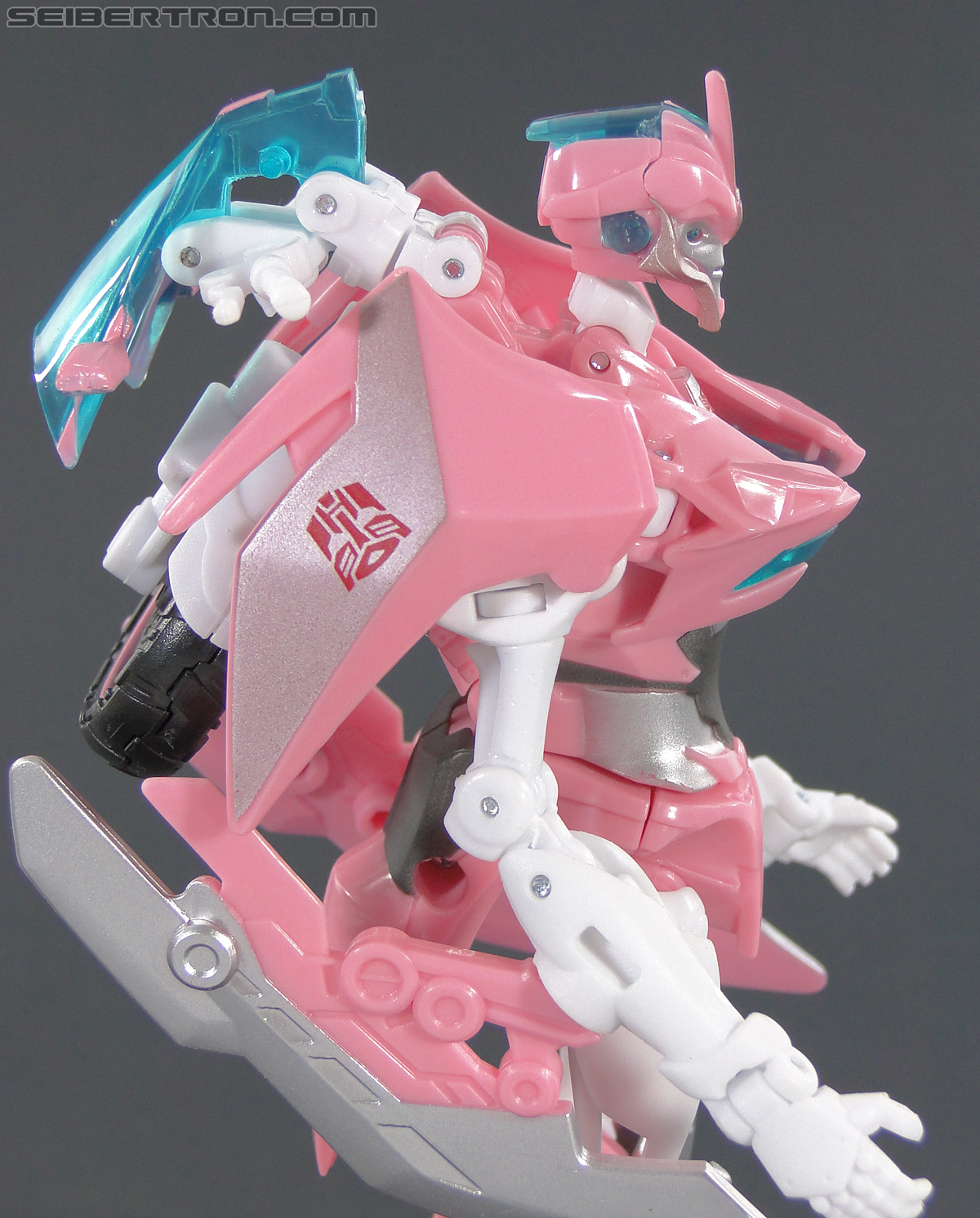 Transformers Prime: First Edition Arcee (NYCC) (Image #61 of 127)