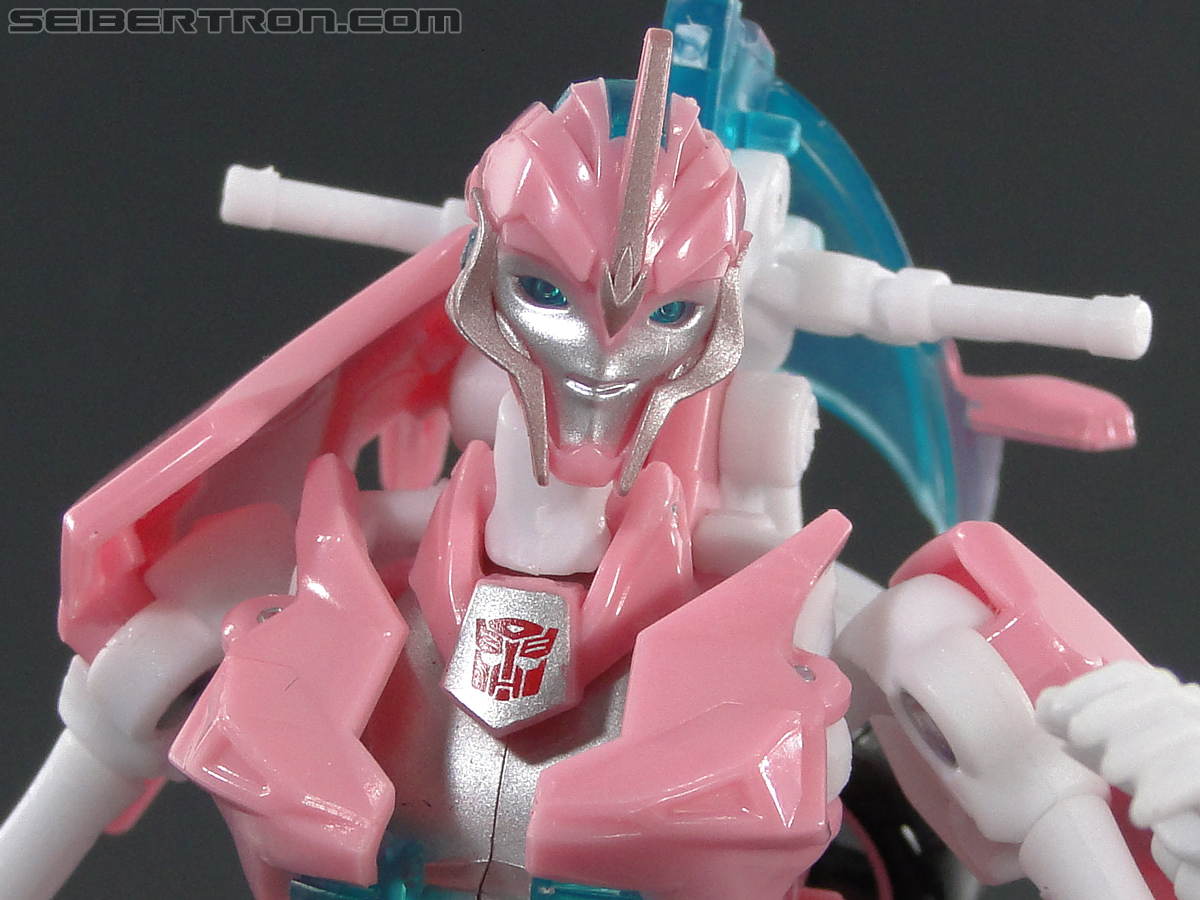 Transformers Prime: First Edition Arcee (NYCC) (Image #97 of 127)