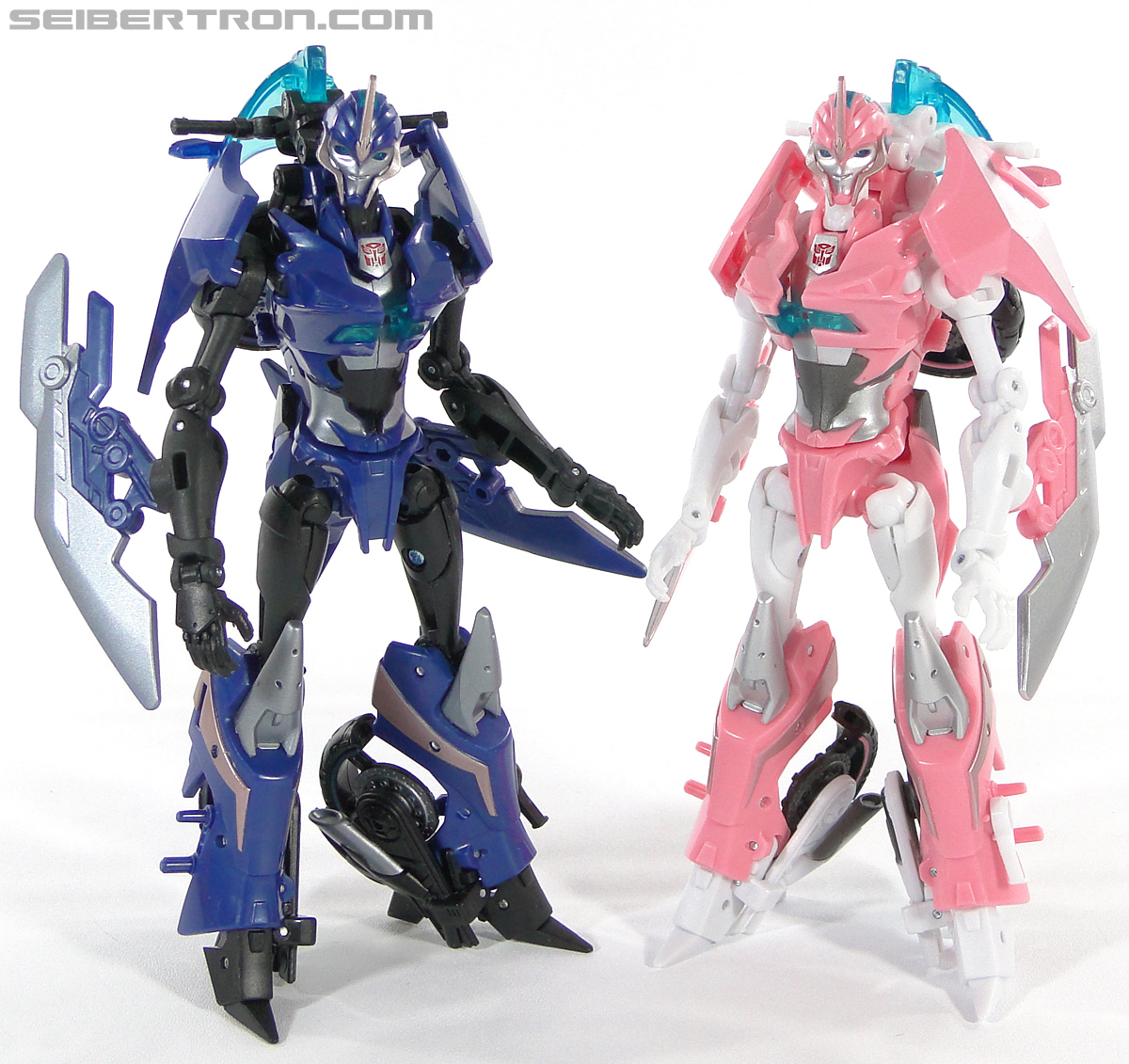 Transformers Prime: First Edition Arcee (NYCC) (Image #118 of 127)