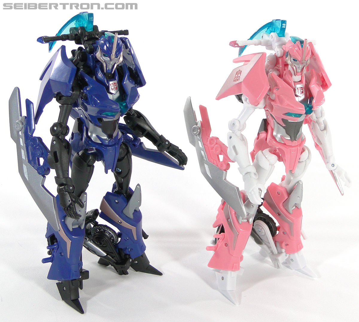 Transformers Prime: First Edition Arcee (NYCC) (Image #122 of 127)