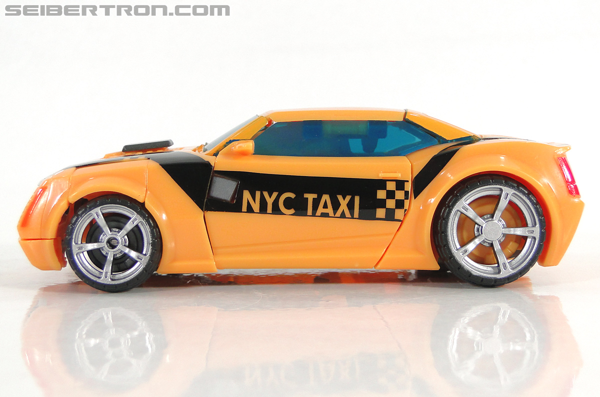 Transformers Prime: First Edition Bumblebee (NYCC) (Image #54 of 185)