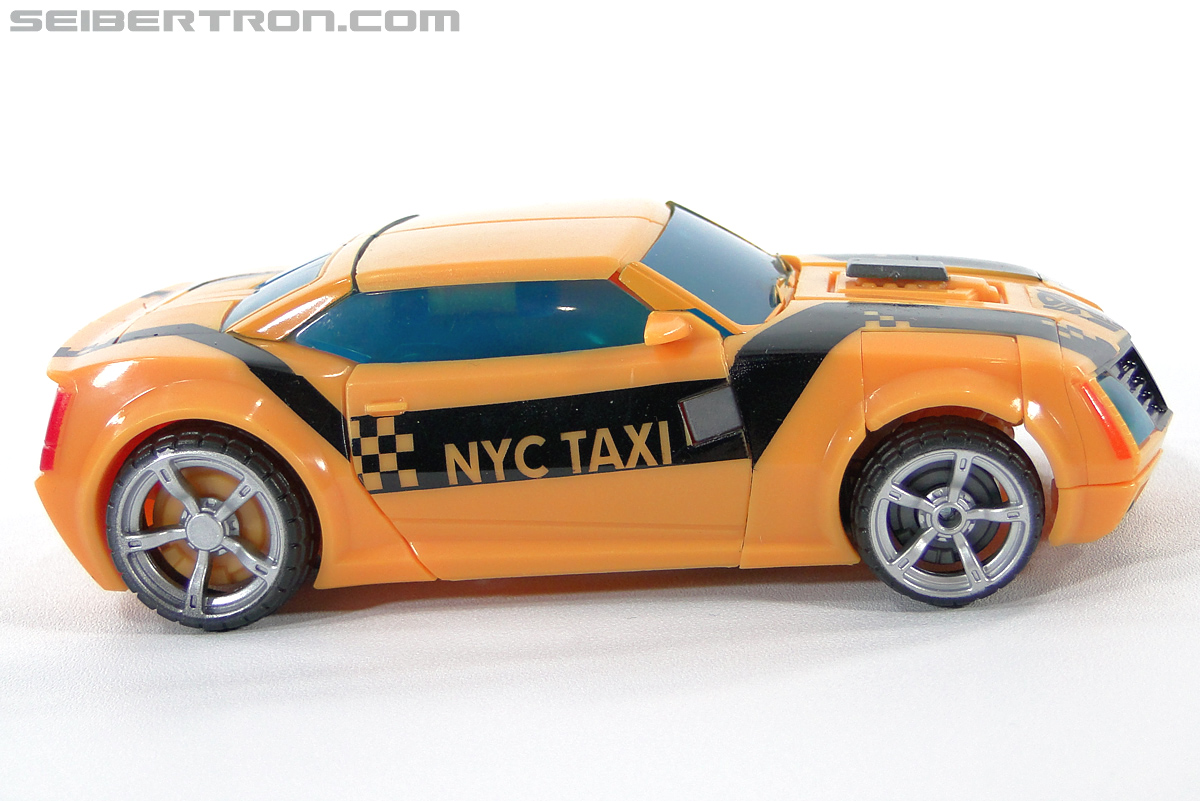 Transformers Prime: First Edition Bumblebee (NYCC) (Image #73 of 185)
