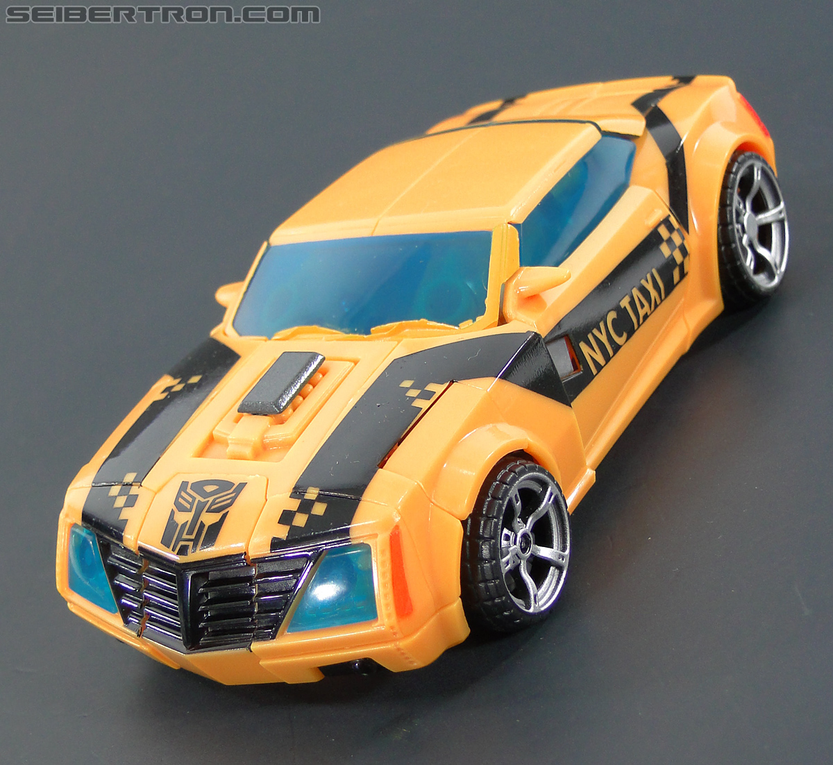Transformers Prime: First Edition Bumblebee (NYCC) (Image #79 of 185)